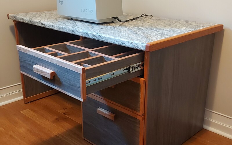 Sowing desk